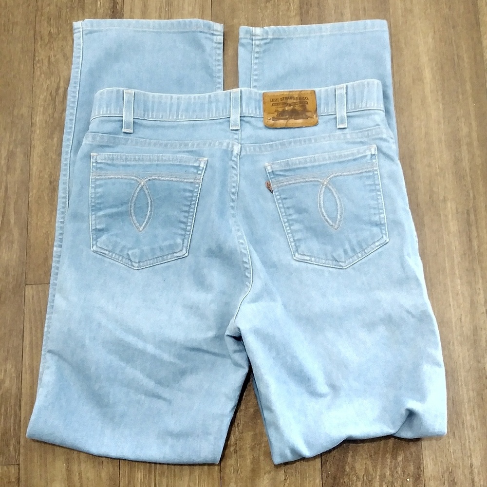 Levi jeans
